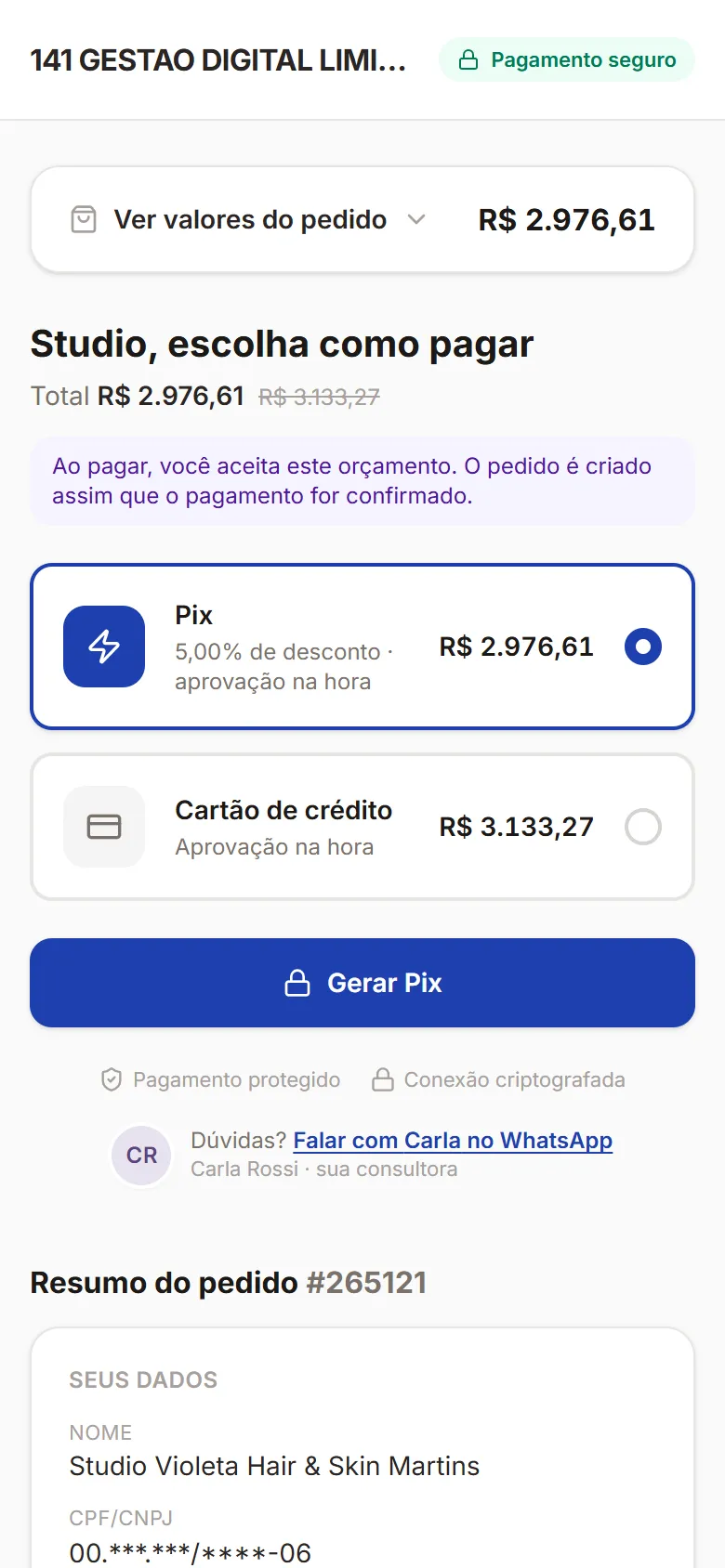 Tela de pagamento do pedido no celular com Pix com desconto e cartão de crédito